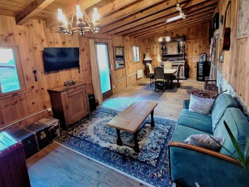 Aire-sur-l'Adour Apartment | Le Saloon