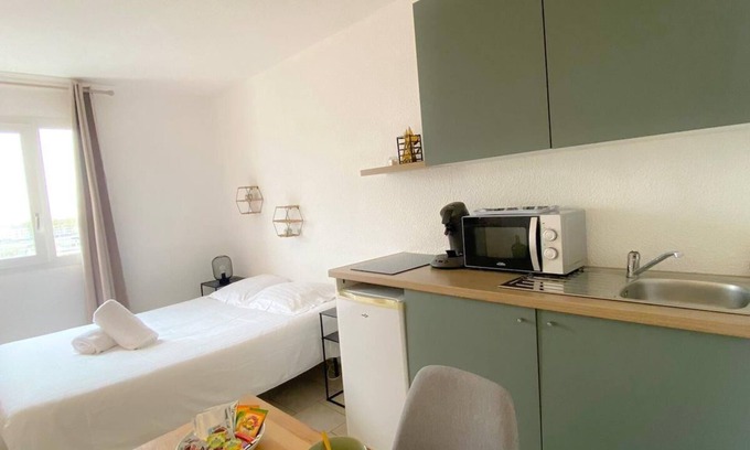 Port Apartment | Le Skate Beach studio proche plage