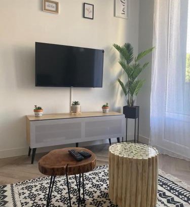 Longeville-les-Metz Apartment | Le Stade Metz 1 Wifi Un Séjour à Part