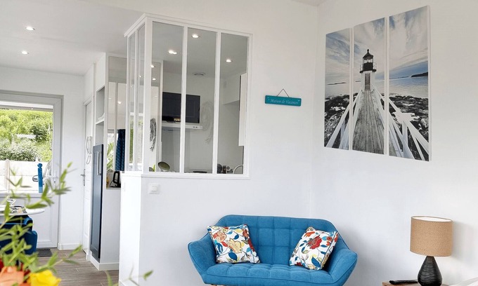 Locquirec Apartment | Le Studio de l'escale - 100 m from the beach