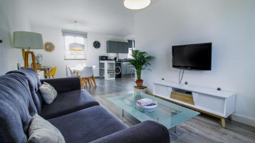 Troyes Apartment | Le Tamaris, Garage privé hauteur limitée, Calme, Confort