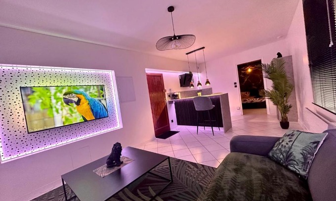 Noisseville Apartment | Le Tropical sublime ambiance Jungle proche Metz