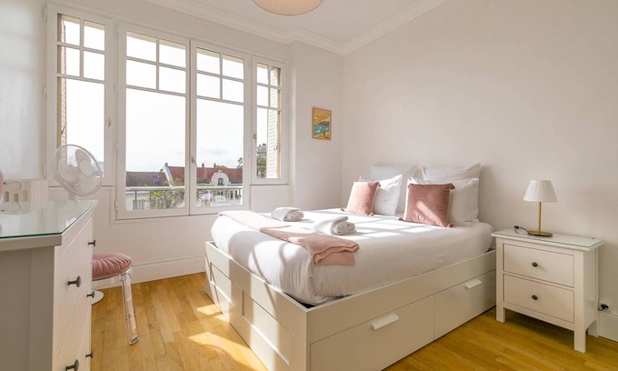 Faubourg North Apartment | Le victor hugo -Appartement 2 chambres avec garage -SR Loc