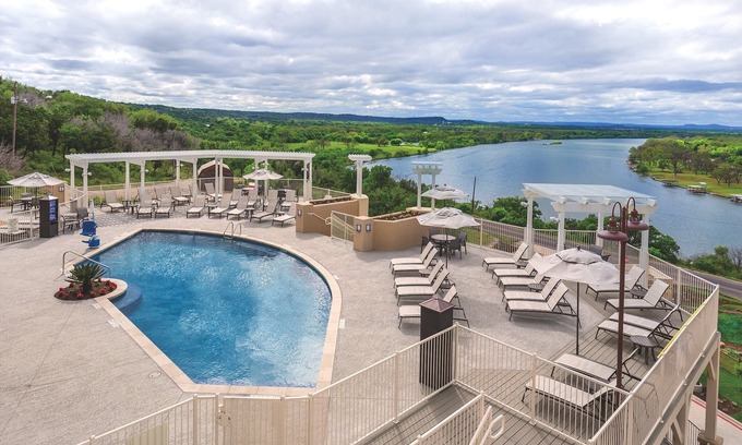 Marble Falls Resort | Leave your worries at the door!