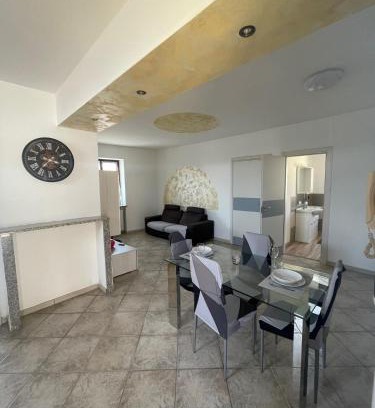 Vinovo Apartment | Lecasedialex it Casa thas