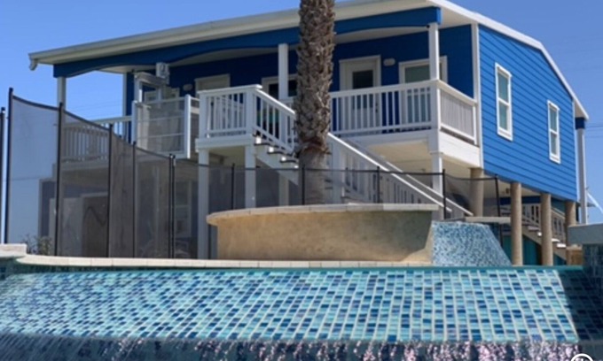 Cedar Lane House | Legacy Deo On The Beach