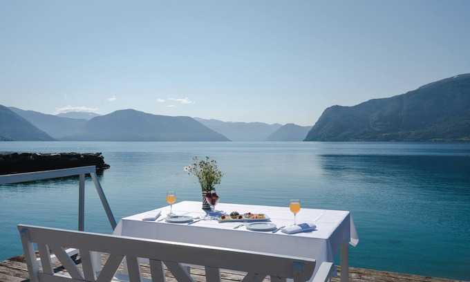 Leikanger Municipality Hotel | Leikanger Fjordhotel - Unike Hoteller