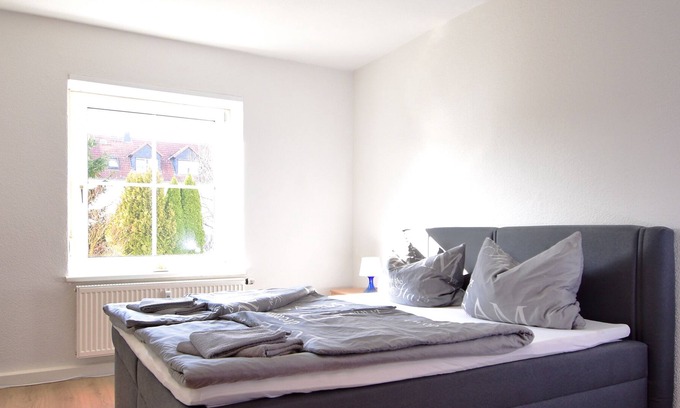 Boehlen Apartment | Leipzig, Leipziger Neuseenland, Belantis Park, quiet location, 15min to Leipzig, WLAN