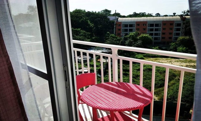 Mactan Export Processing Zone Condo | Lelani's Comfy Condo near airport w/unli net