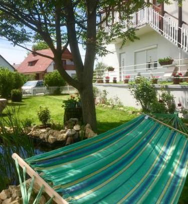 Balatonlelle Apartment | Lelle-kert Apartman 02