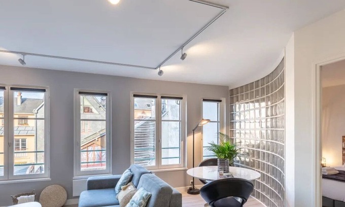 Honfleur Apartment | Les Armateurs | Charming Gem in the City Center | Private Parking | 2 Guest