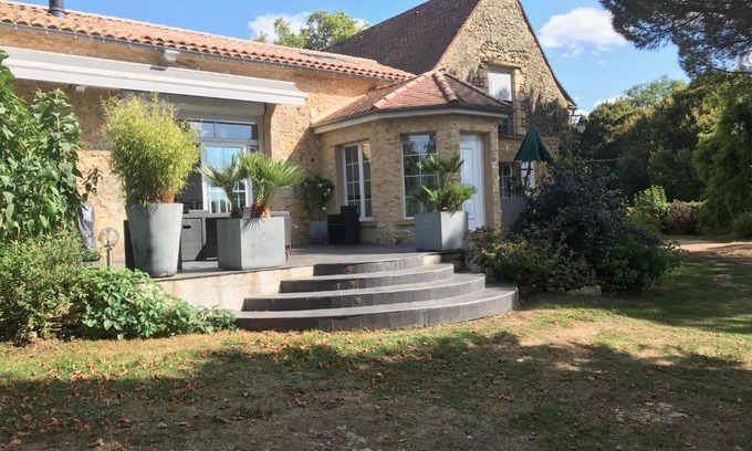 Lalinde Bed & Breakfast | Les Camelias