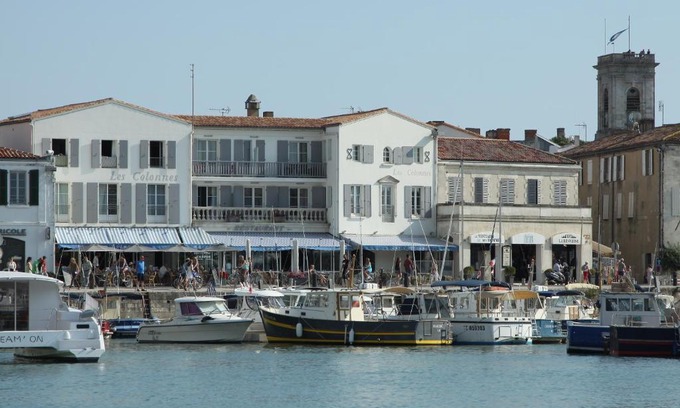 Saint-Martin-de-Re Hotel | Les Colonnes