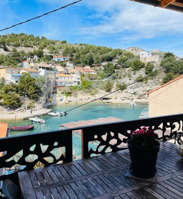 Calanque de Morgiou Bed & Breakfast | Les nuits d'été Niolon