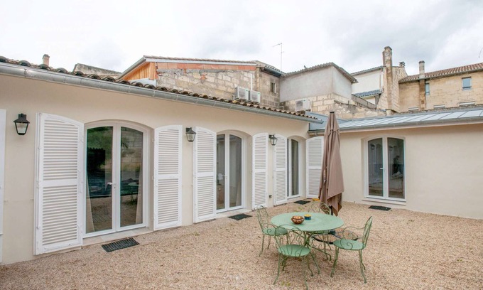 Libourne Apartment | Les tropéziennes de Libourne : 2 bedroom flat - Biarritz