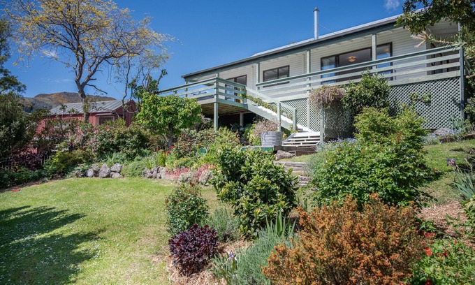 Akaroa House | Libeau Lane Views - Akaroa Holiday Home