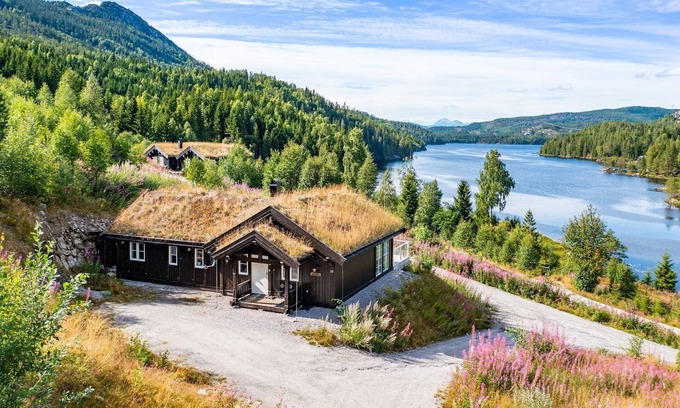 B Cottage | Libehi Panorama