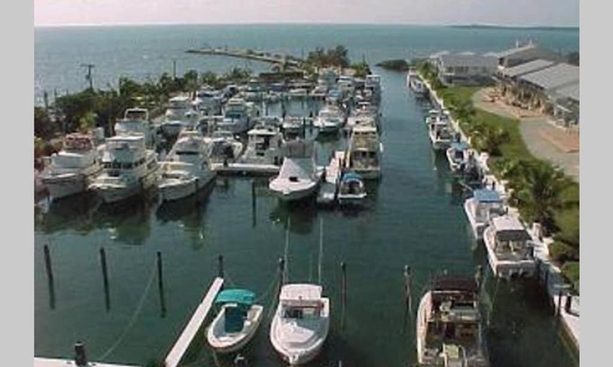 Key Largo House | LICENSED MGR - 2/2 VILLA - OCEANFRONT BEACH RESORT - SALTWATER LAGOON & MARINA!