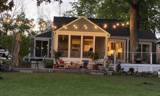 Newville House | Life is better on the River