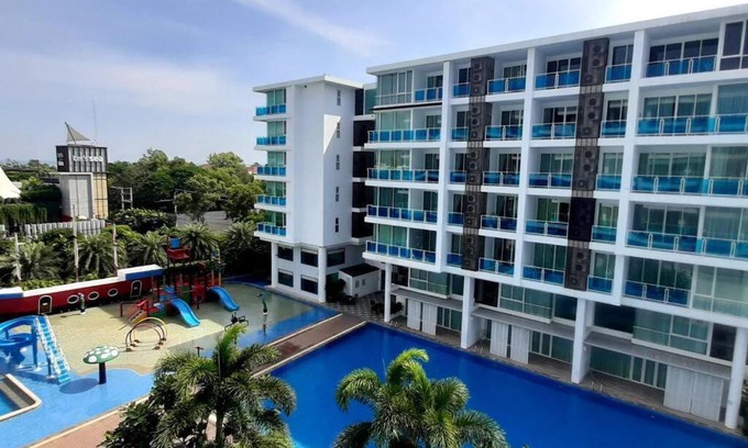Khao Takiab Apartment | Light, airy, pool views 2 bed 2 bath, free wifi, elect