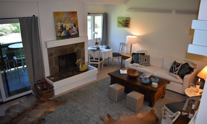 Moose Wilson Road House | Light and Bright Aspens Unit-2Bed/2bath Nice Deck!