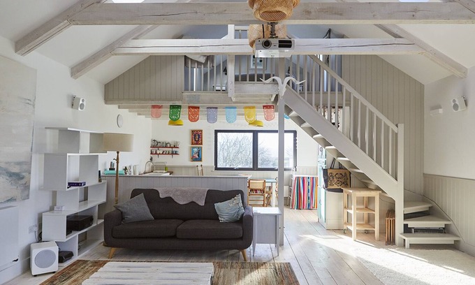 Trelil House | Light and Spacious Holiday Barn in North Cornwall