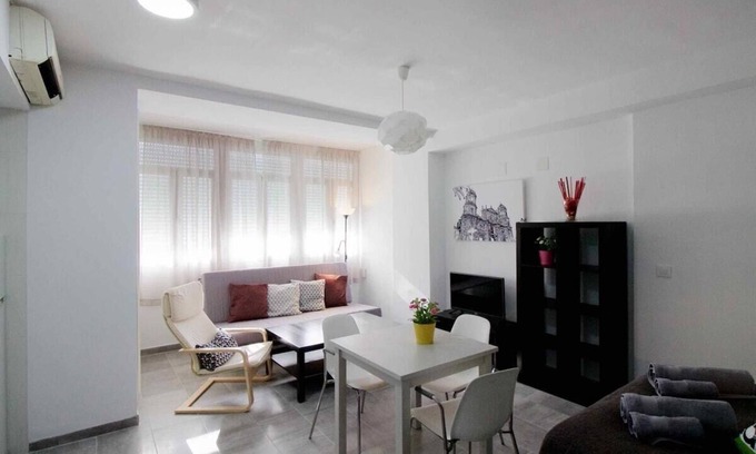 Centro Apartment | Lightbooking Estadio Cádiz