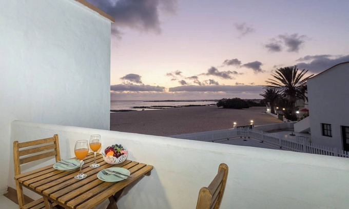 Los Lagos Apartment | Lightbooking Los Lagos El Cotillo