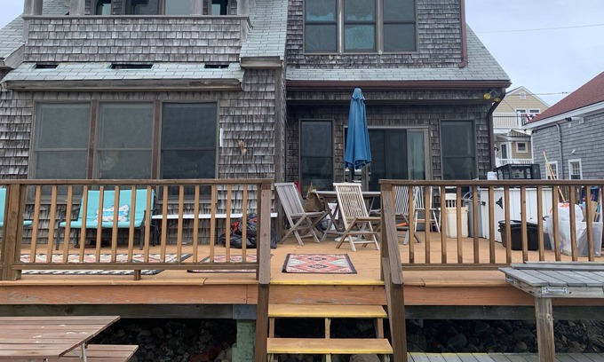 Scituate House | Lighthouse waterfront and glorious sunrise and sunsets