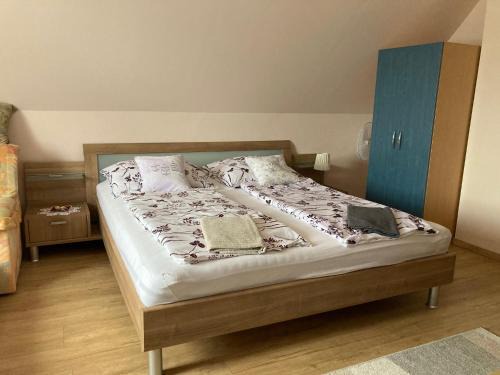 Sarvar Apartment | Lilla Apartman