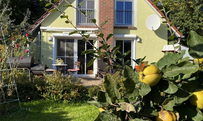 Putbus House | Lille Havehus - Idyllic vacation home near the Bodden