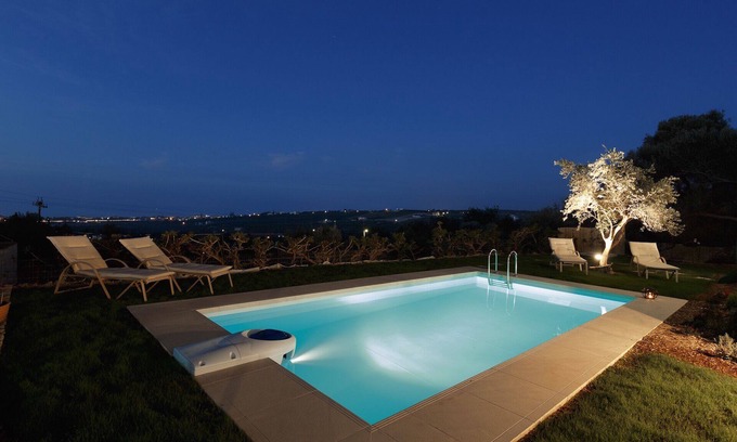 Rethymno Villa | Lily's cottage, secluded, sea view villa with private pool and gardens. 193668