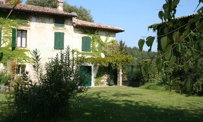 Valeggio sul Mincio House | Lindoro - tasteful apt., garden, quiet, close to Peschiera del Garda