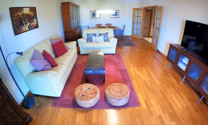 Alges Apartment | Lisbon, 2-bedroom apartment with balcony in Algés
