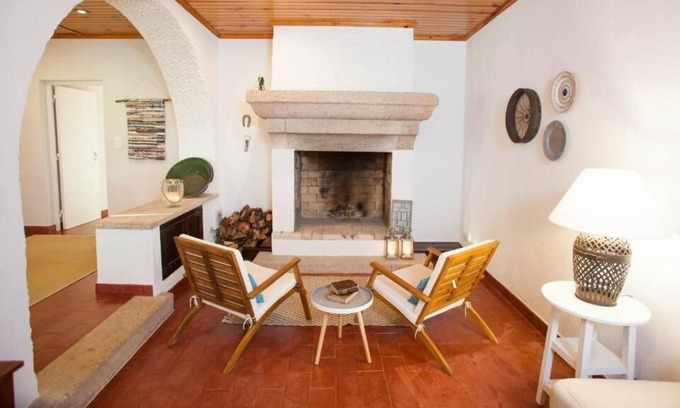 Oeiras House | Lisbon Country Villa - 2 Bedroom Vacation Home
