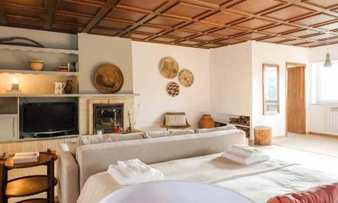 Oeiras Other | Lisbon Country Villa - Apartment with large double bed