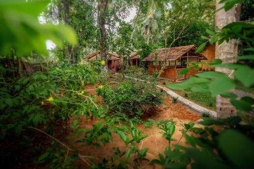 Udawalawa Bed & Breakfast | Little Cabanas Udawalawe