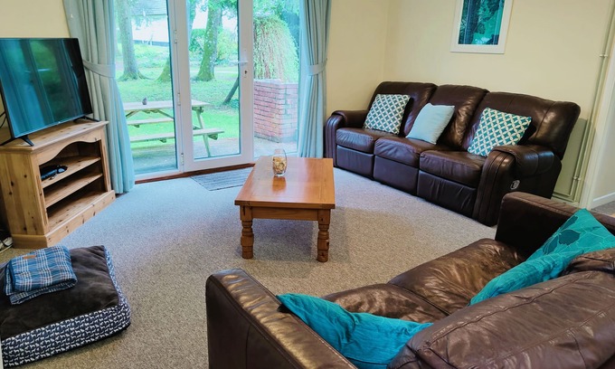 Goonhavern Cottage | Little Croft - Spacious cottage in Woodland setting close to fantastic beaches