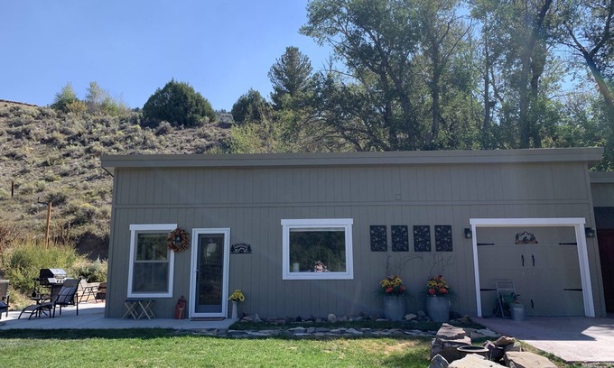 Woods Landing-Jelm Cabin | Little Den is an efficiency, cabin located on the Big Laramie River.