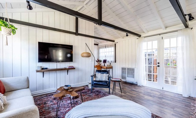 Monterey House | Little Green House - Monterey House - Eco-Friendly with Two Office Spaces