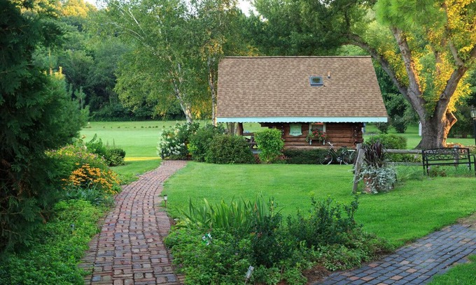Sparta House | Little House on the Prairie log cabin