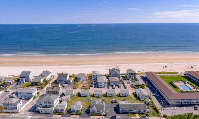 Old Orchard Beach Apartment | Little Miss Cottages - Two Bedroom Cottage - 10
