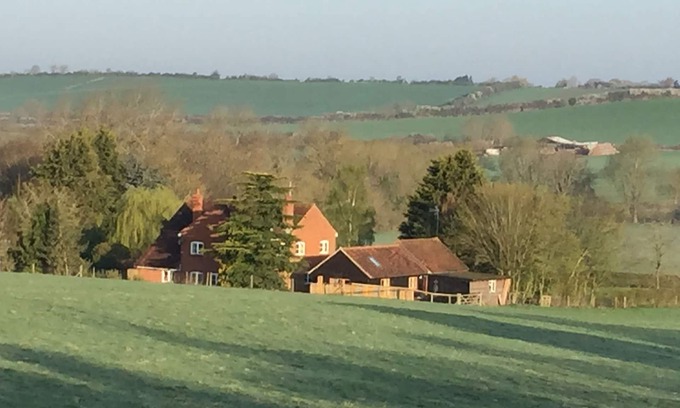 Leighton Buzzard House | Little Oak Barn, delightful barn in a beautiful quiet setting, sleeps 2 only.