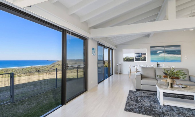 Bonny Hills House | LITTLE OCEAN PARADISE