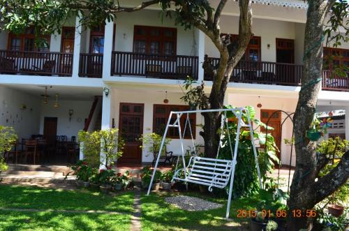 Anuradhapura Bed & Breakfast | Little Paradise Tourist Guest House and Holiday Home