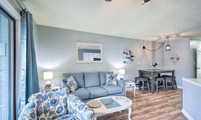 Little River Apartment | Little River Condo with Pool about 3 Mi to Beach!