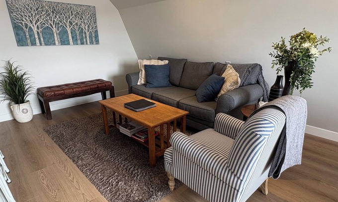 Forest Grove House | Little Suite in Paradise