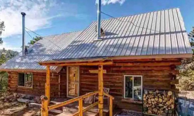 Glacier View Meadows Cabin | Little Valhalla Cabin in the Woods