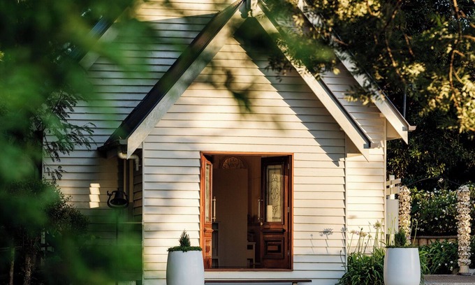 Maleny Cottage | Little White Chapel Boutique B&B Maleny