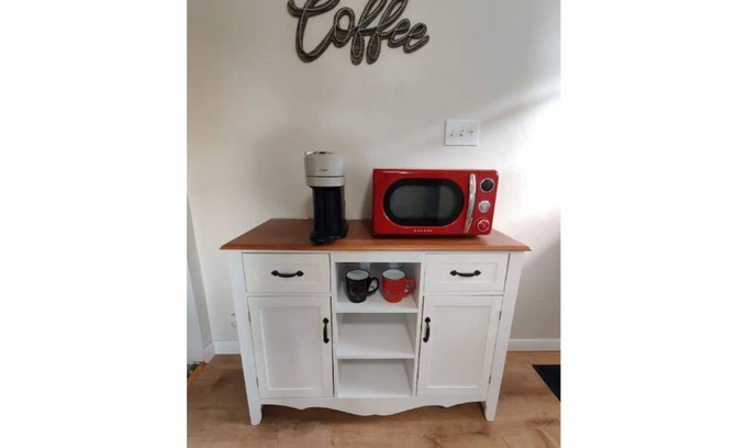 Kettering House | Lively 2 BR w/AC Near Hospitals And Fraze Pavilion